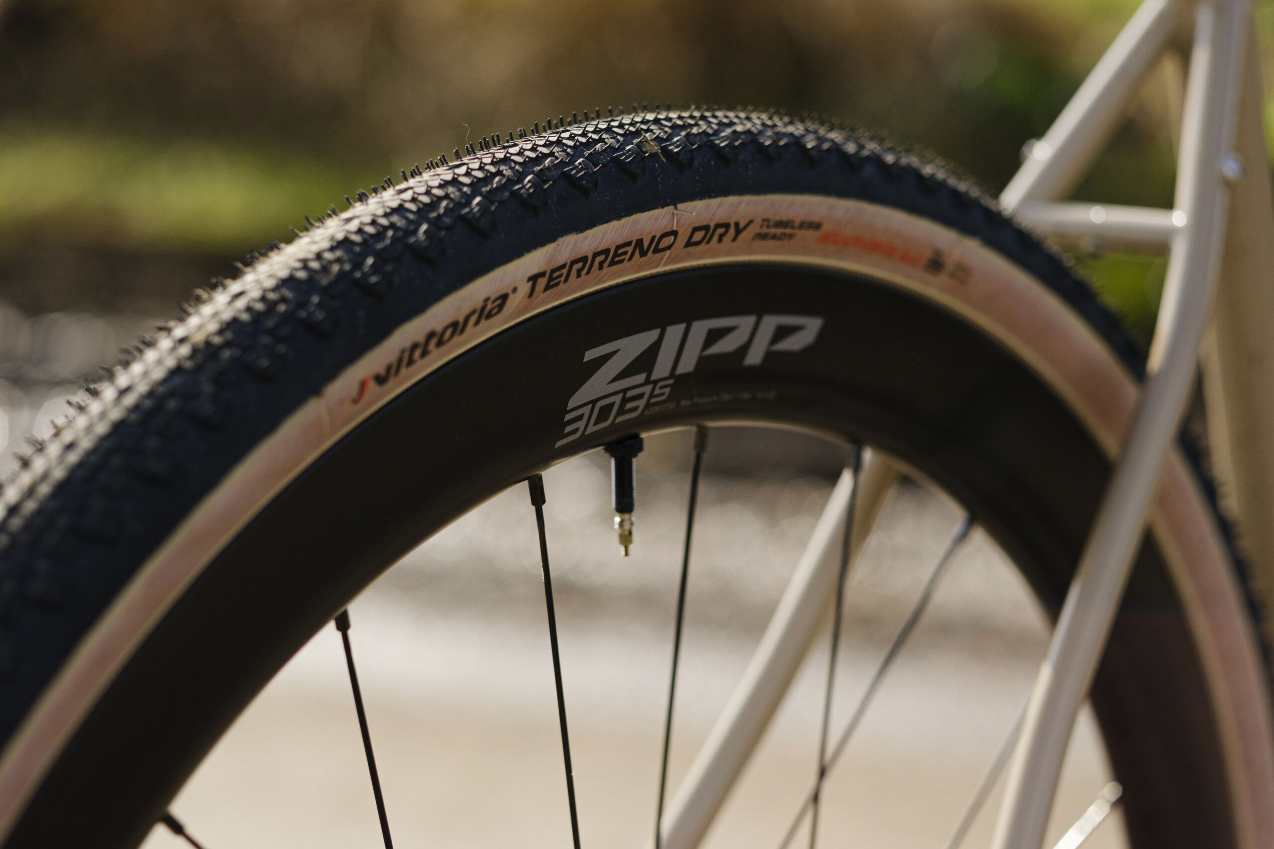 Secan 2.5 54R Desert