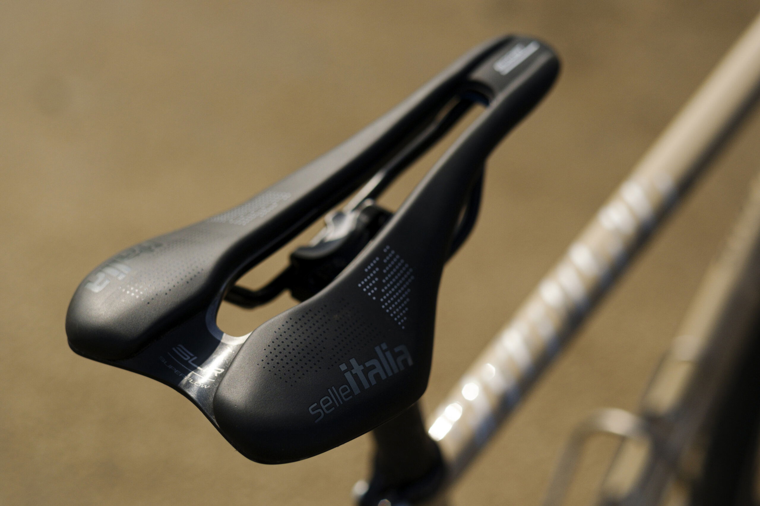 Secan 2.5 54R Desert