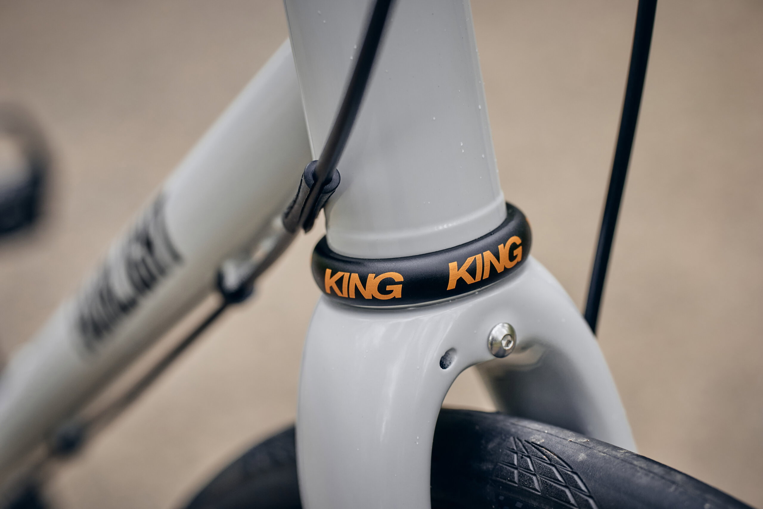 Strael 3.0 61T Monochrome