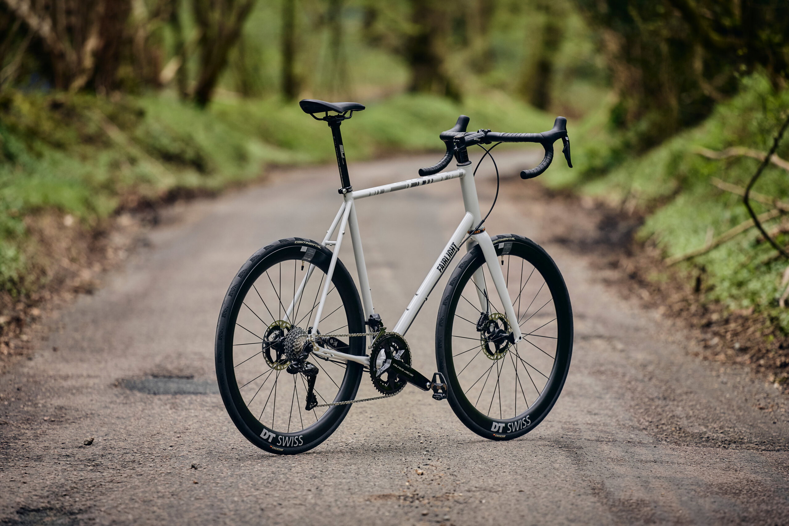 Strael 3.0 61T Monochrome