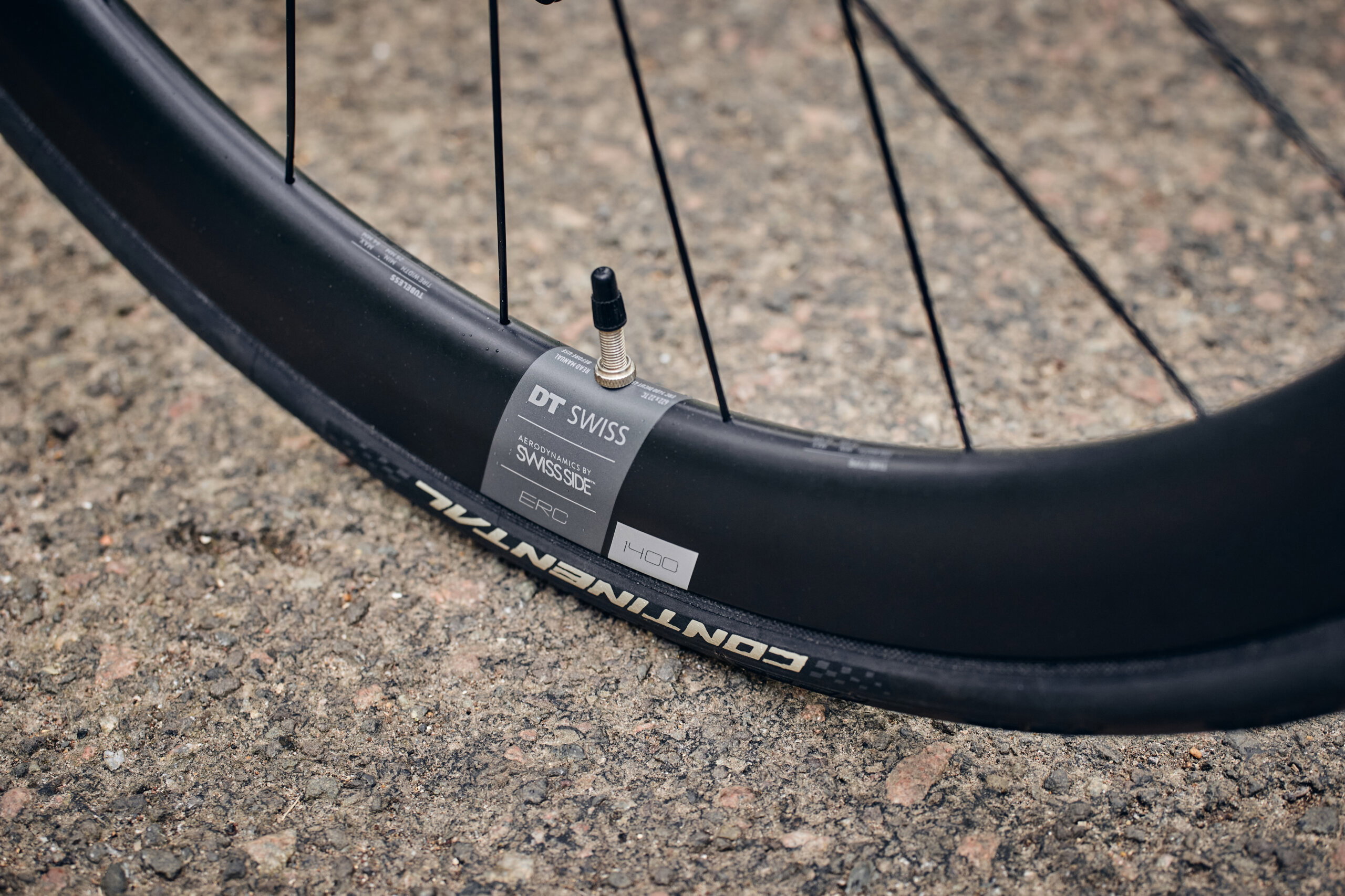 Strael 3.0 61T Monochrome