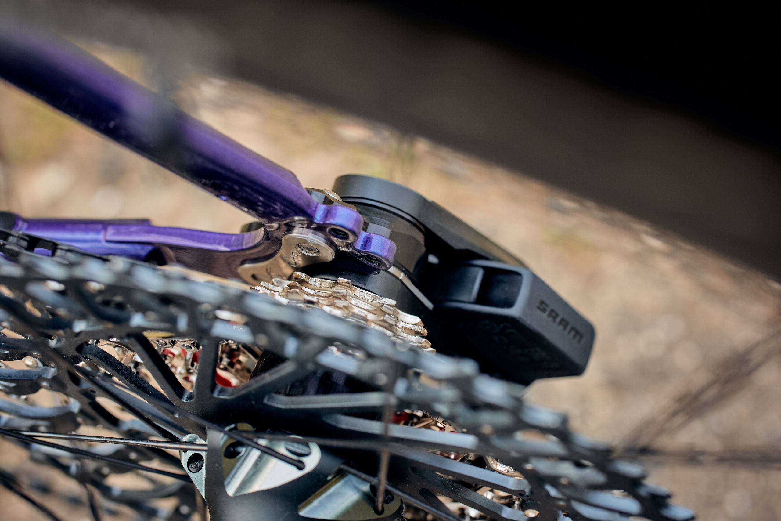 Secan 2.5 54T Iridescent Plum