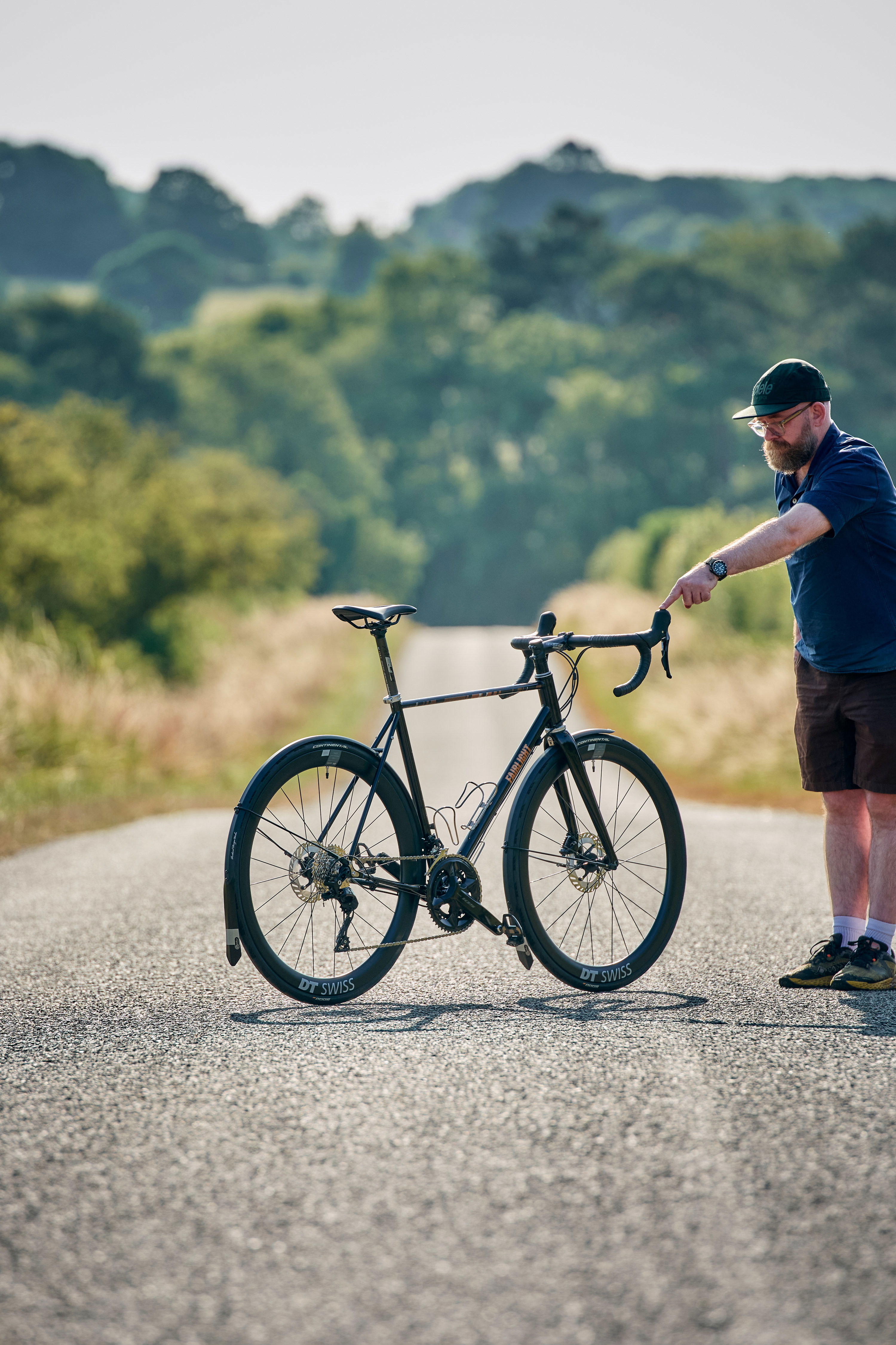 Strael 3.0 56R Black - Fairlight Cycles