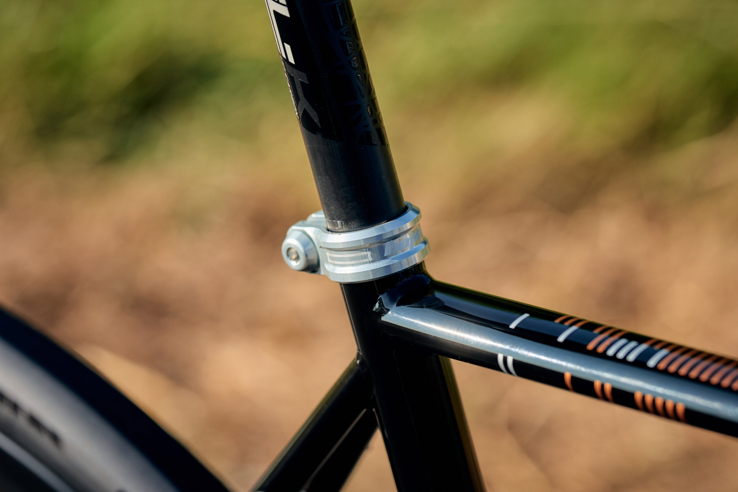 Strael 3.0 56R Black