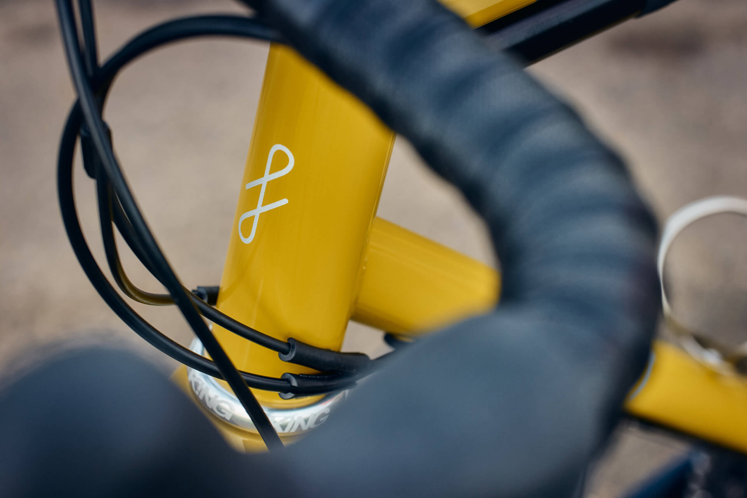 Strael 4.0 54T Ochre