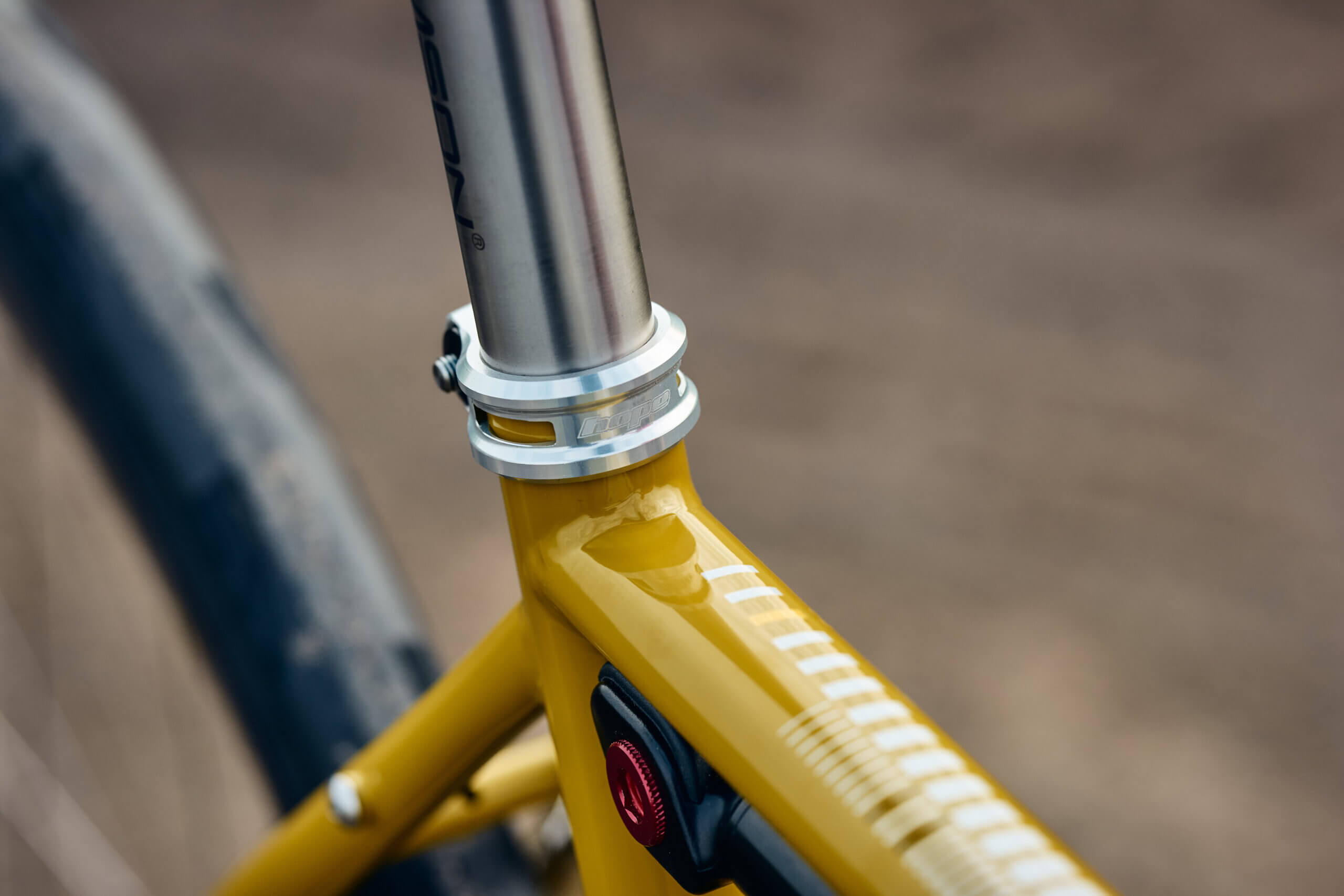 Strael 4.0 54T Ochre