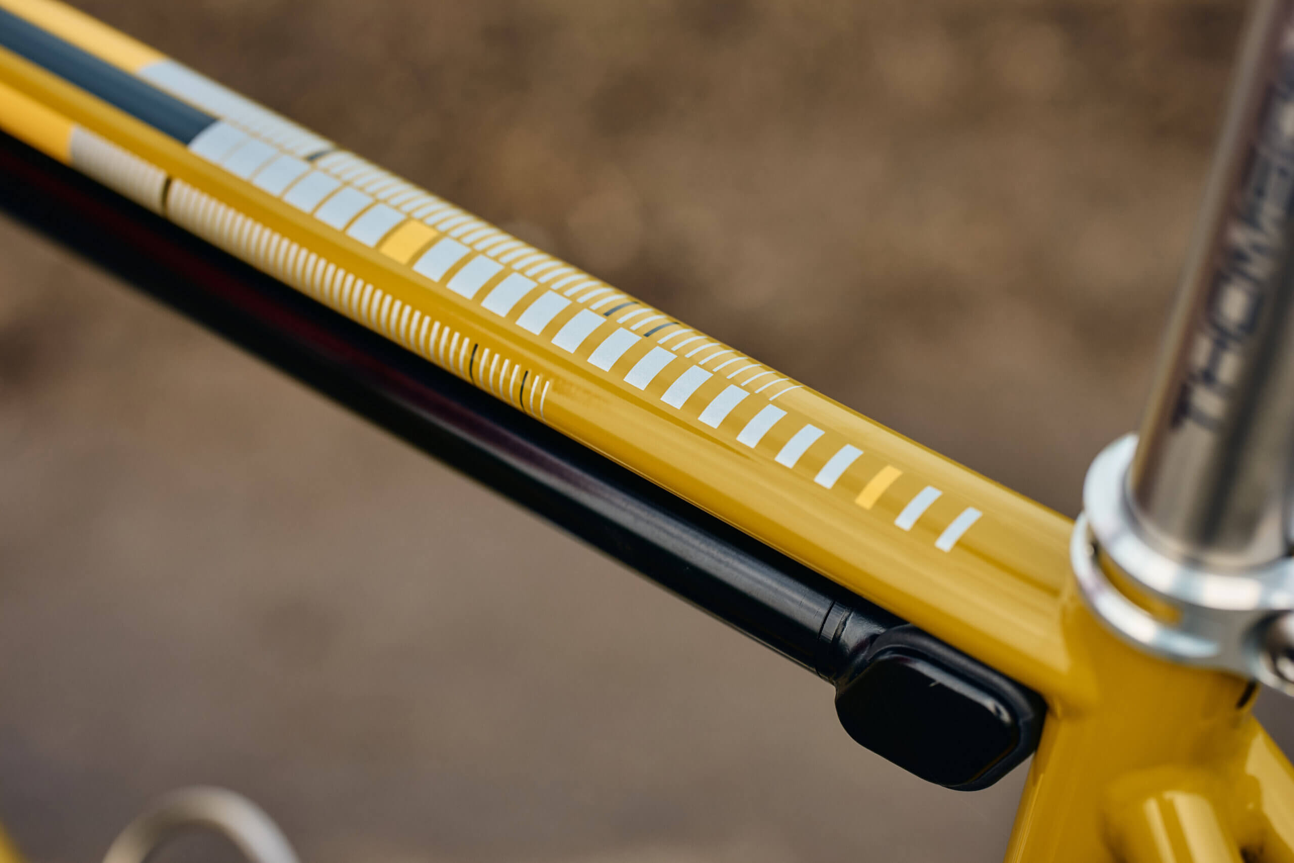 Strael 4.0 54T Ochre