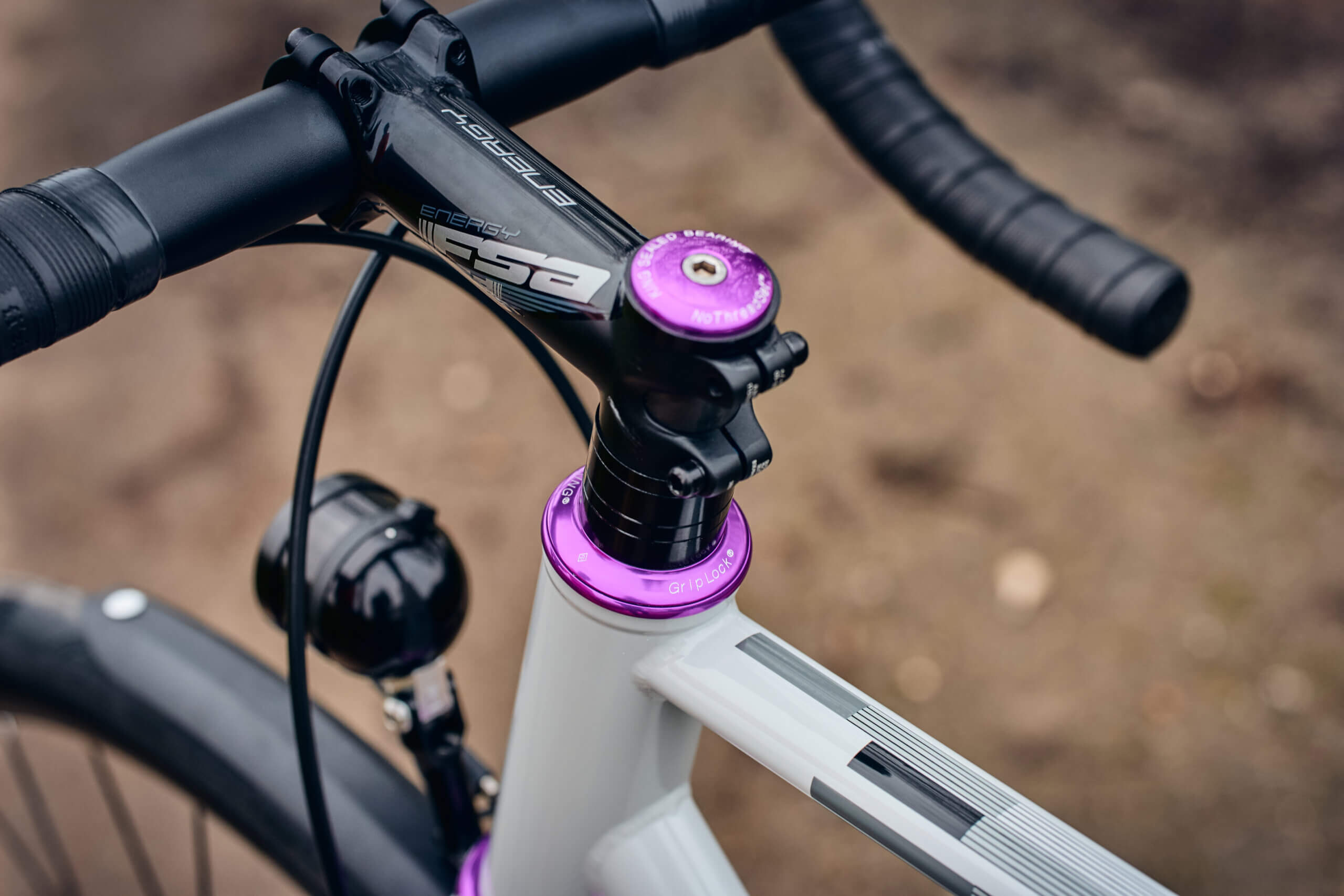 Strael 4.0 56R Monochrome Strael