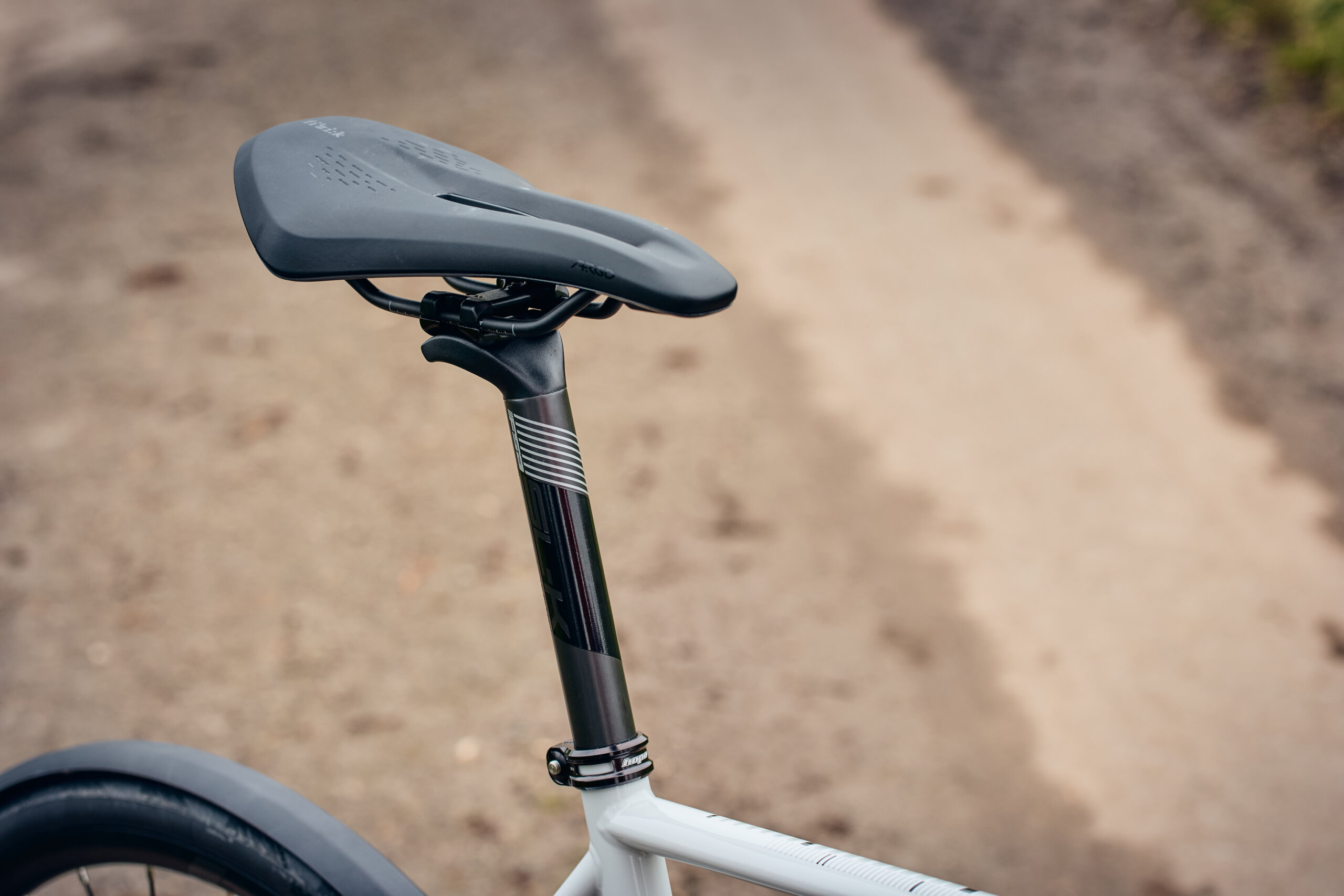 Strael 4.0 56R Monochrome Strael