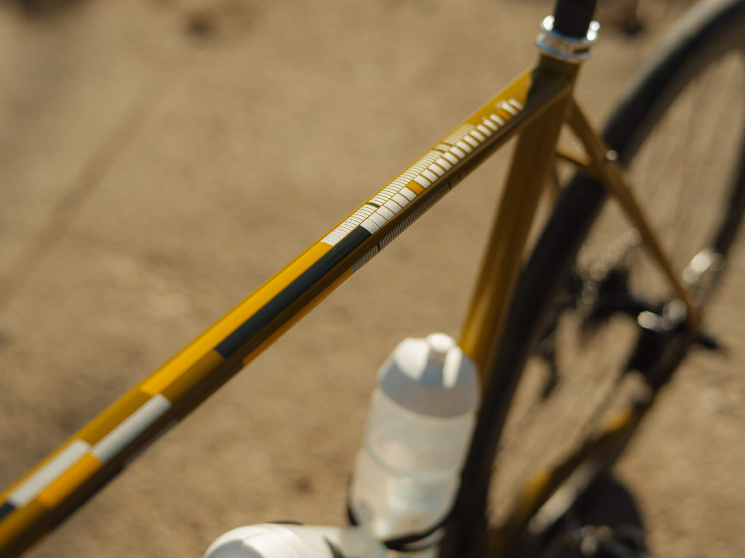 Strael 4.0 58R Ochre